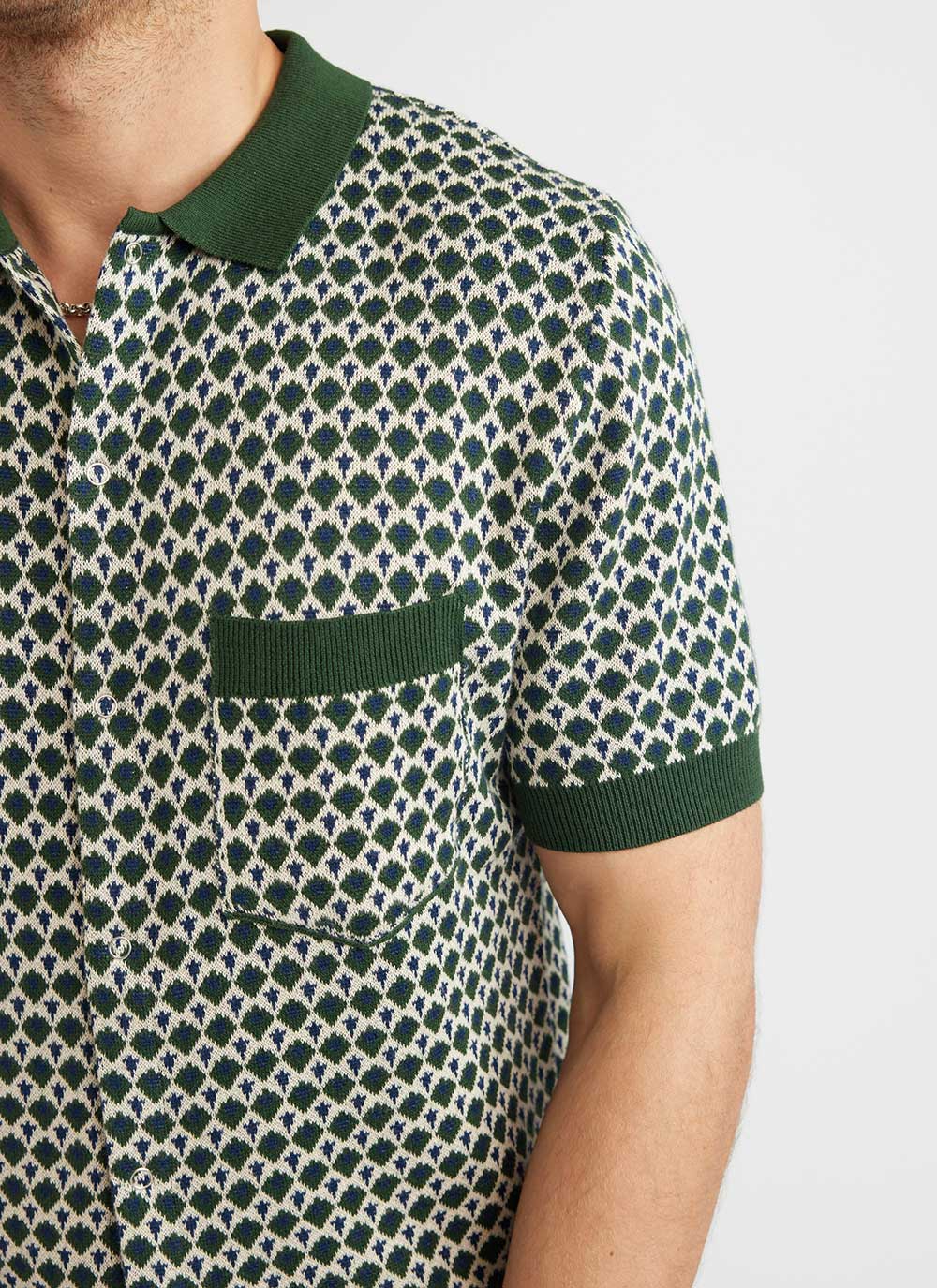 Casa Piccante Shirt | Knitted Cotton | Green Jacquard - Image 4